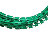 Ogrodzenie z drutu kolczastego o grubości 2,5 mm pokryte zielonym PVC