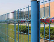Malowane proszkowo ogrodzenie z siatki drucianej, spawane ogrodzenie z siatki dla bezpiecznej ochrony