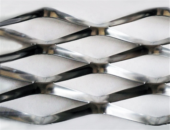 Niestandardowe popularne zastosowanie wewnętrzne Kraty aluminiowe z siatki cięto-ciągnionej