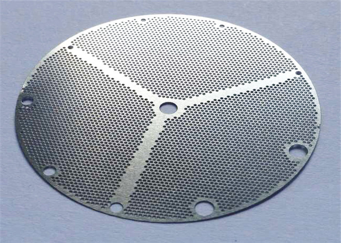 Okrągła, sześciokątna kratka z perforowanej siatki metalowej o średnicy 250 mm